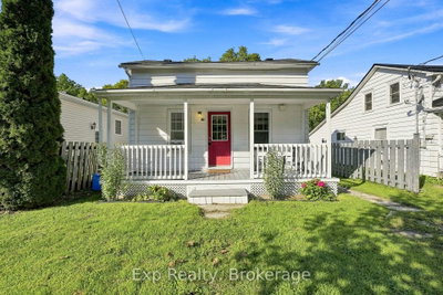 25 Bursthall Street • Limoges, ON photo 2