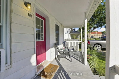 25 Bursthall Street • Limoges, ON photo 6