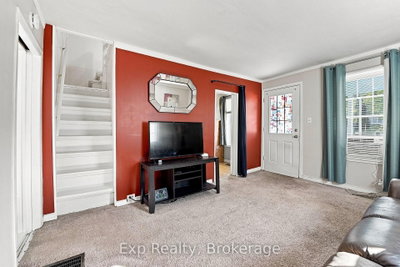25 Bursthall Street • Limoges, ON photo 8