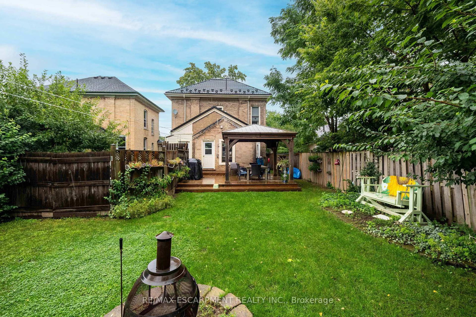 72 Pearl Street • Brantford, ON photo 4