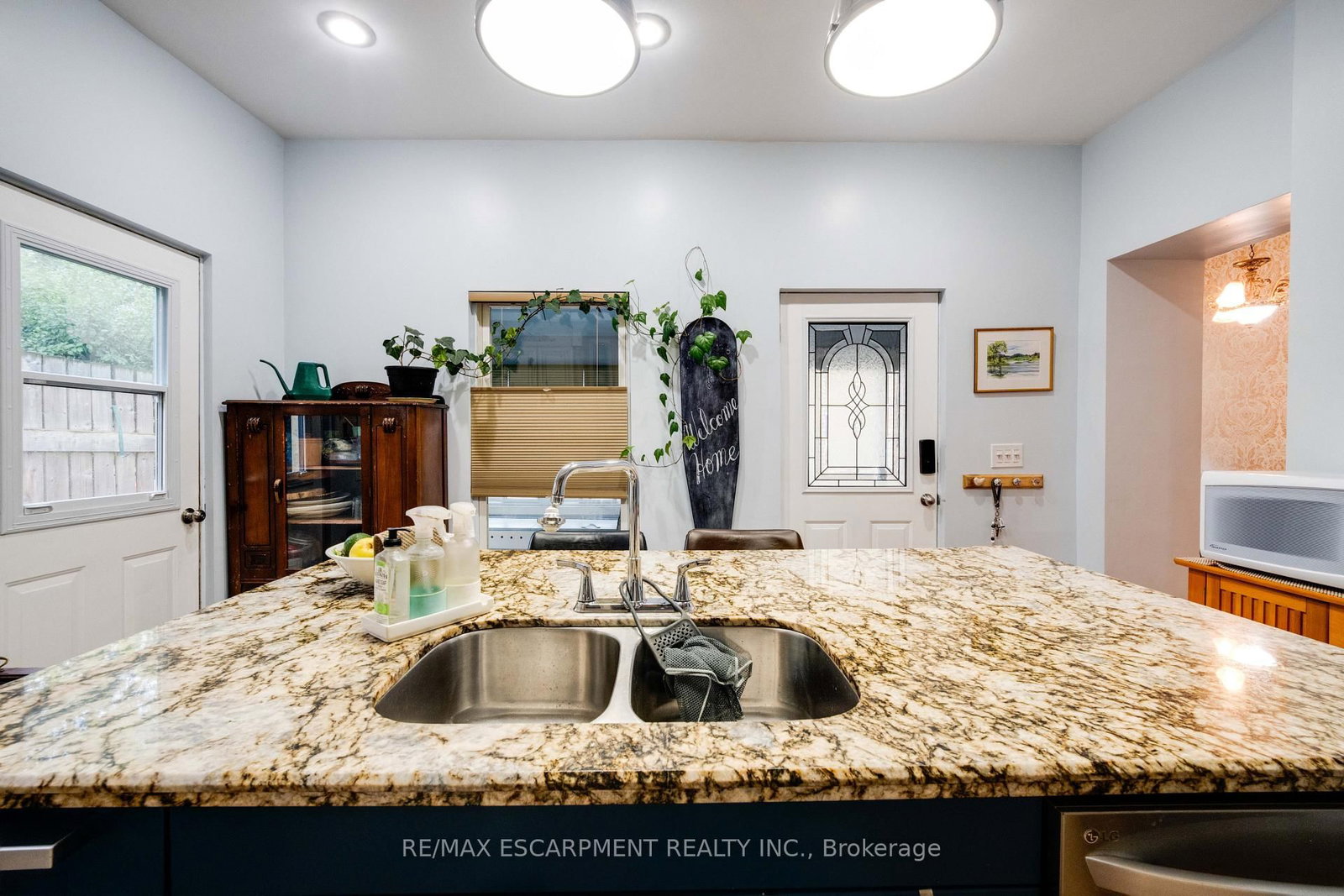 72 Pearl Street • Brantford, ON photo 5