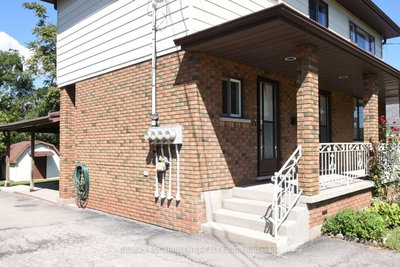 39 Chester Road • Hamilton, ON photo 3