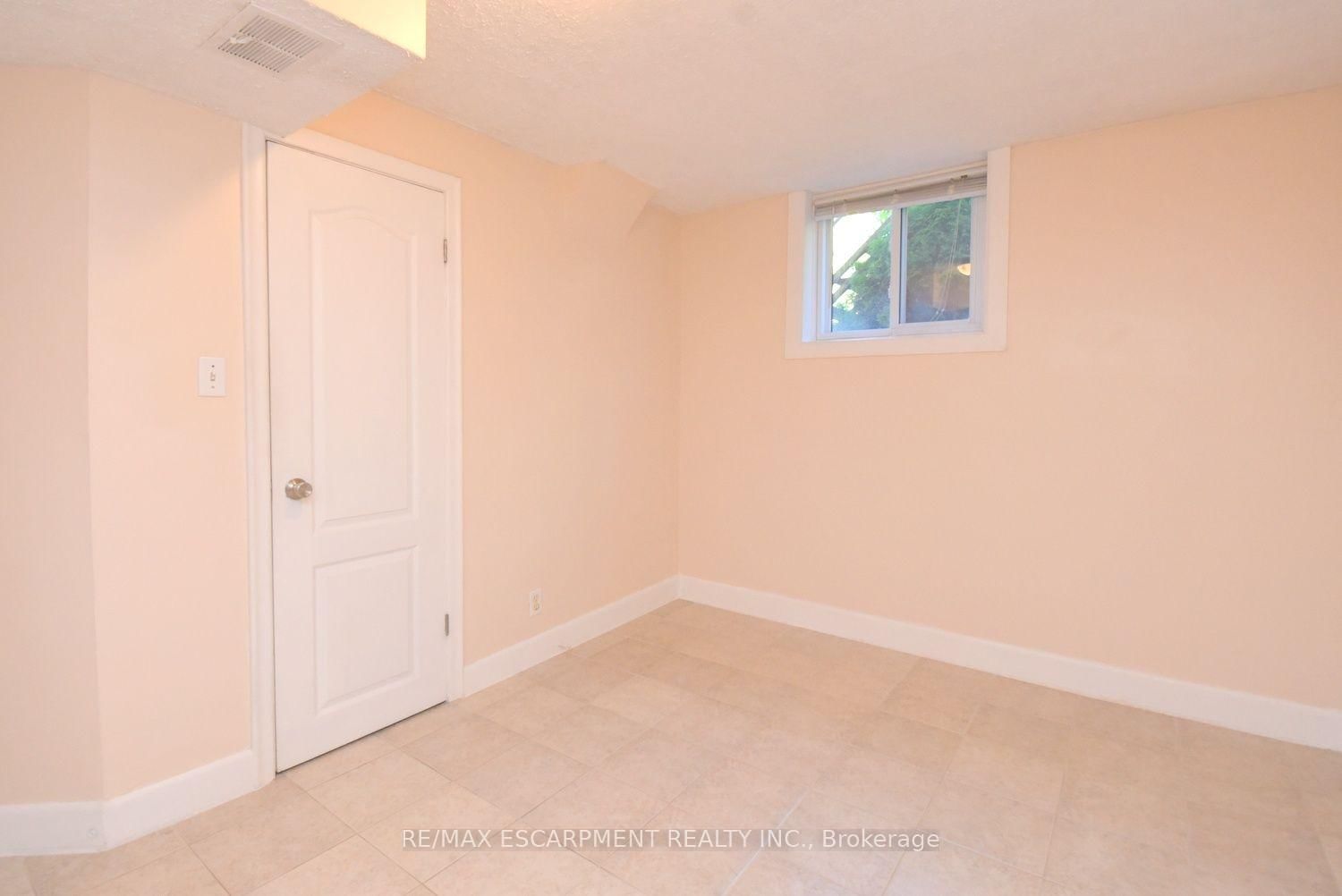 39 Chester Road • Hamilton, ON photo 45