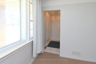 39 Chester Road • Hamilton, ON photo 9