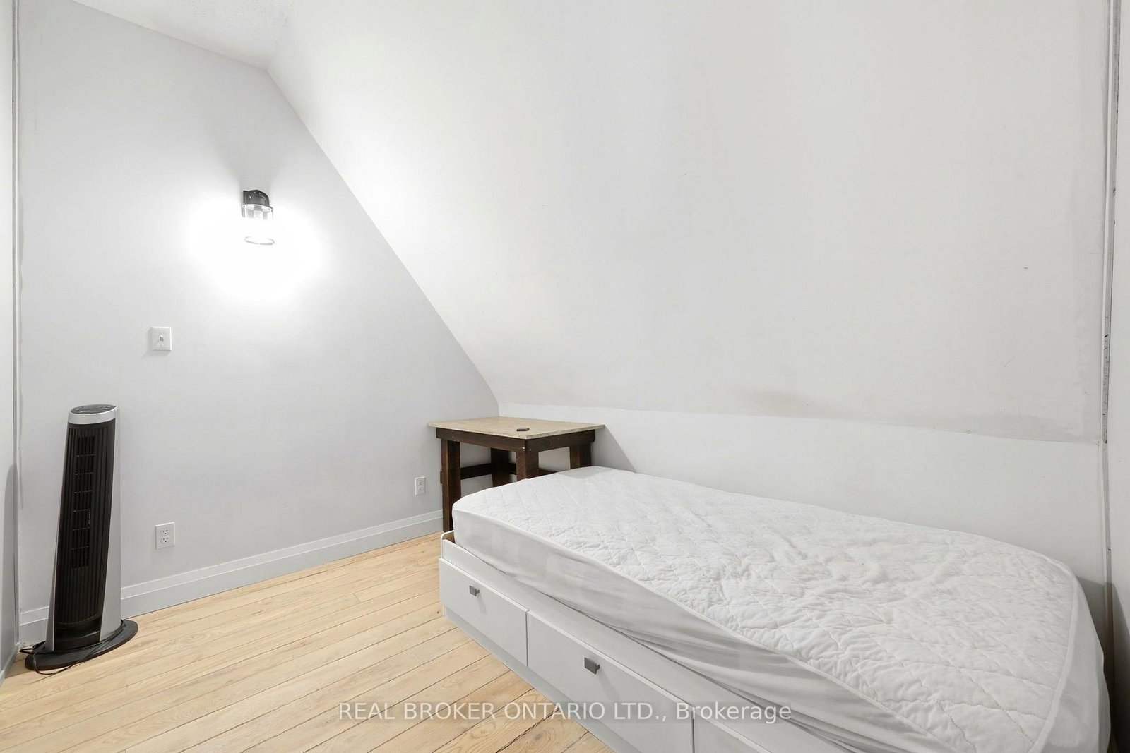 20 Mill Street E • Perth East, ON photo 21