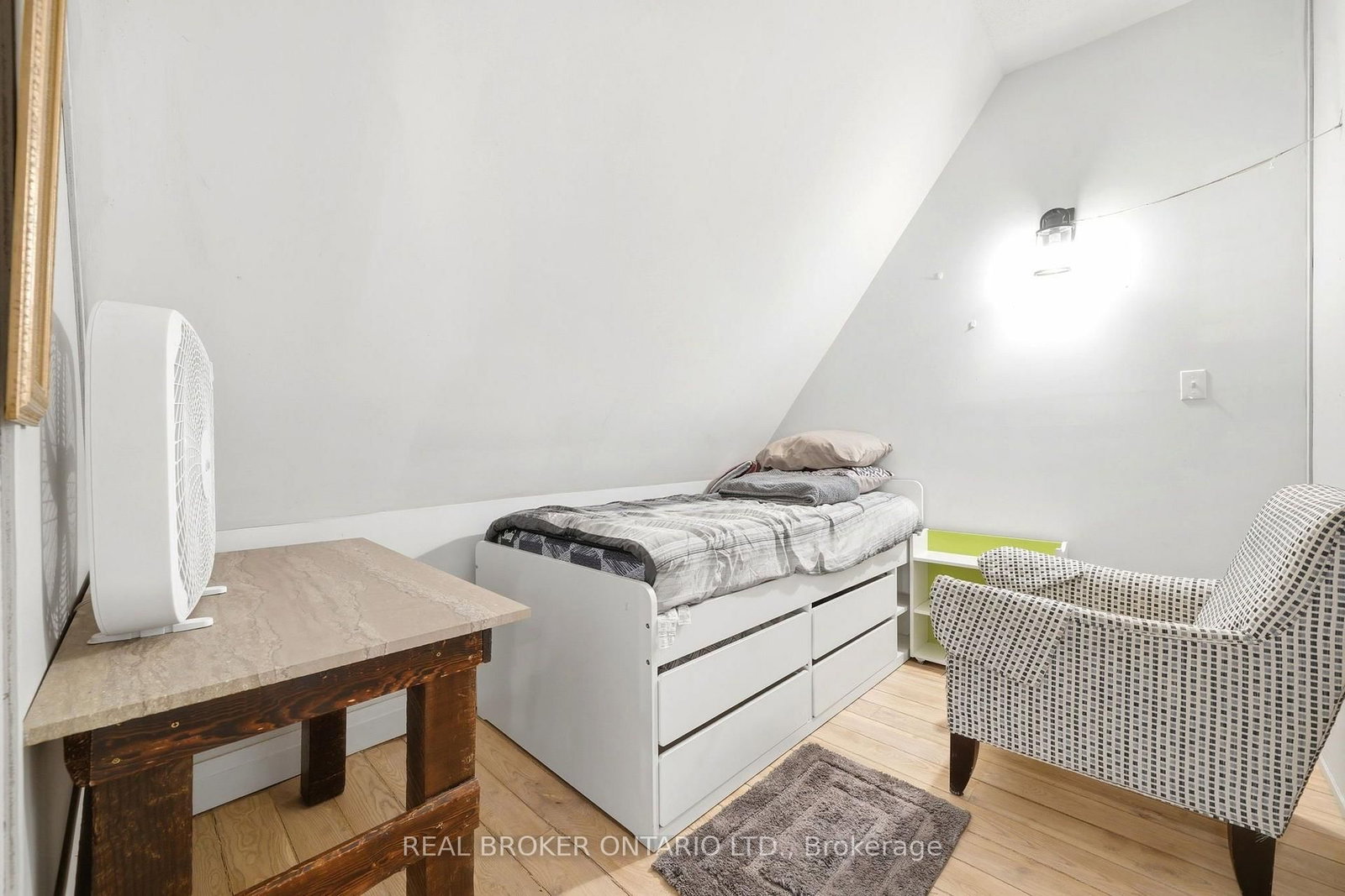 20 Mill Street E • Perth East, ON photo 25