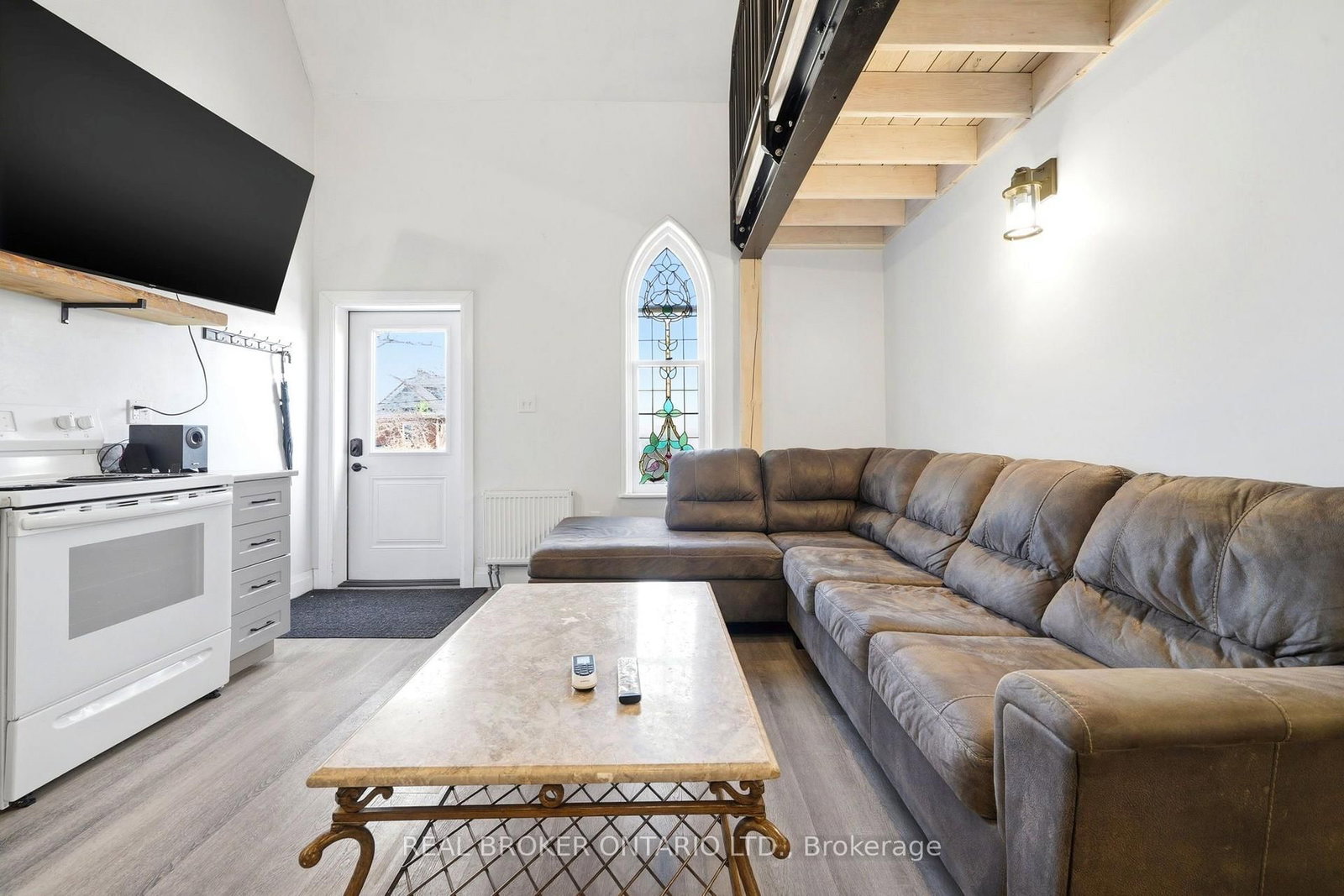 20 Mill Street E • Perth East, ON photo 8