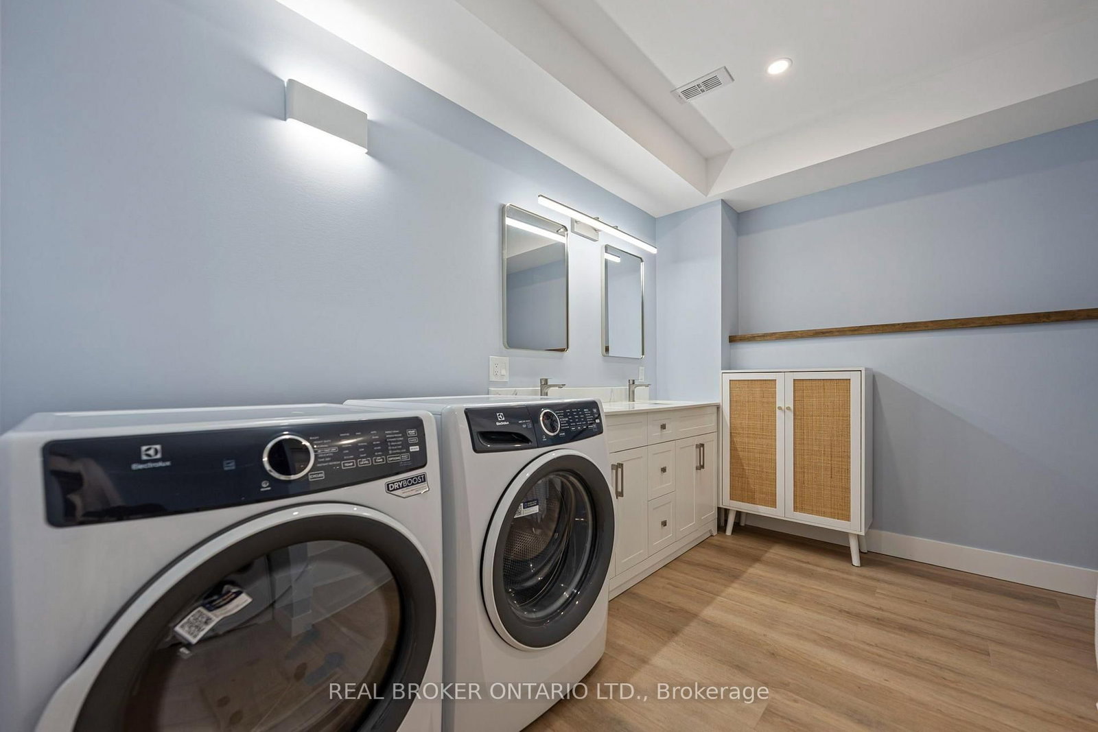 54601 Vienna Line • Bayham, ON photo 24