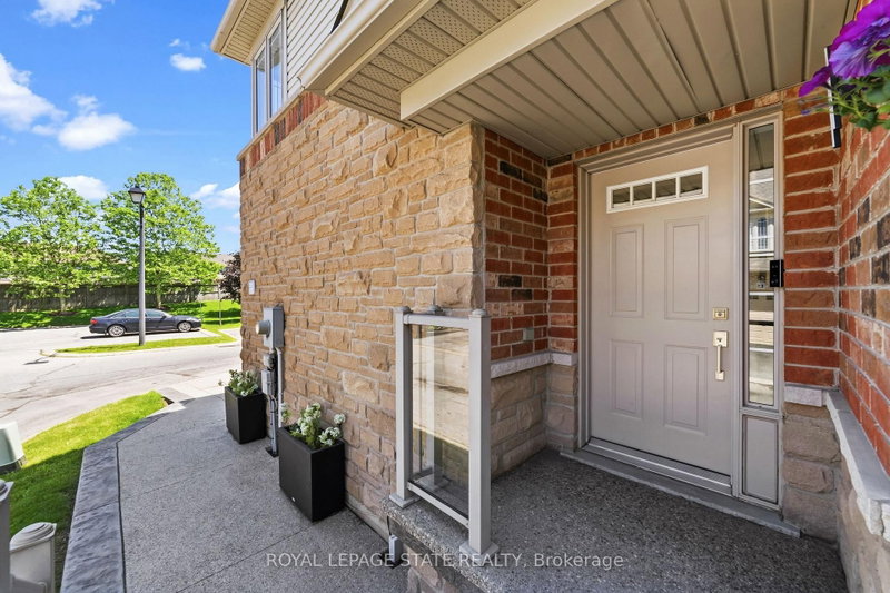 13 - 242 Upper Mount Albion Road
