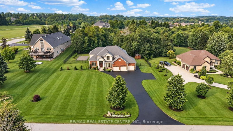 24 Brookhaven Crescent