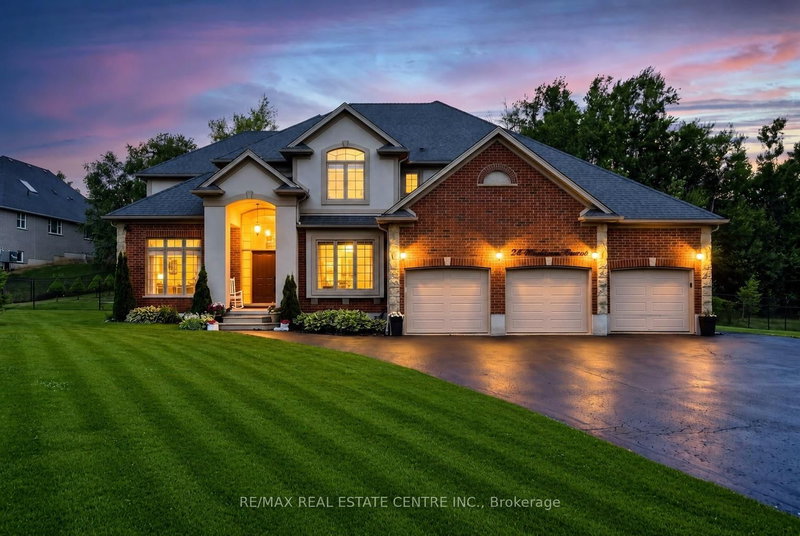 24 Brookhaven Crescent
