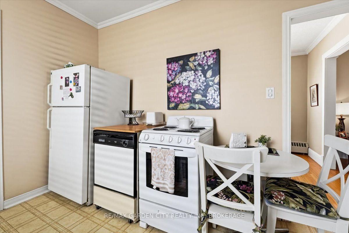 70 Lowell Avenue • St. Catharines, ON photo 13