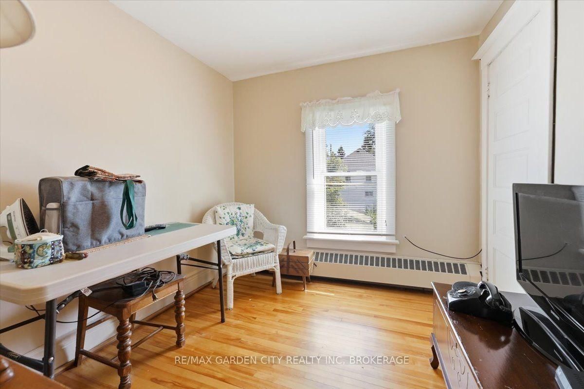 70 Lowell Avenue • St. Catharines, ON photo 19