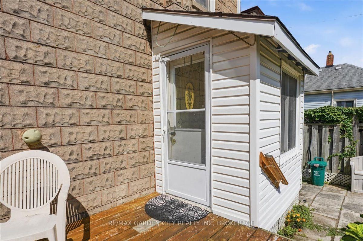 70 Lowell Avenue • St. Catharines, ON photo 24