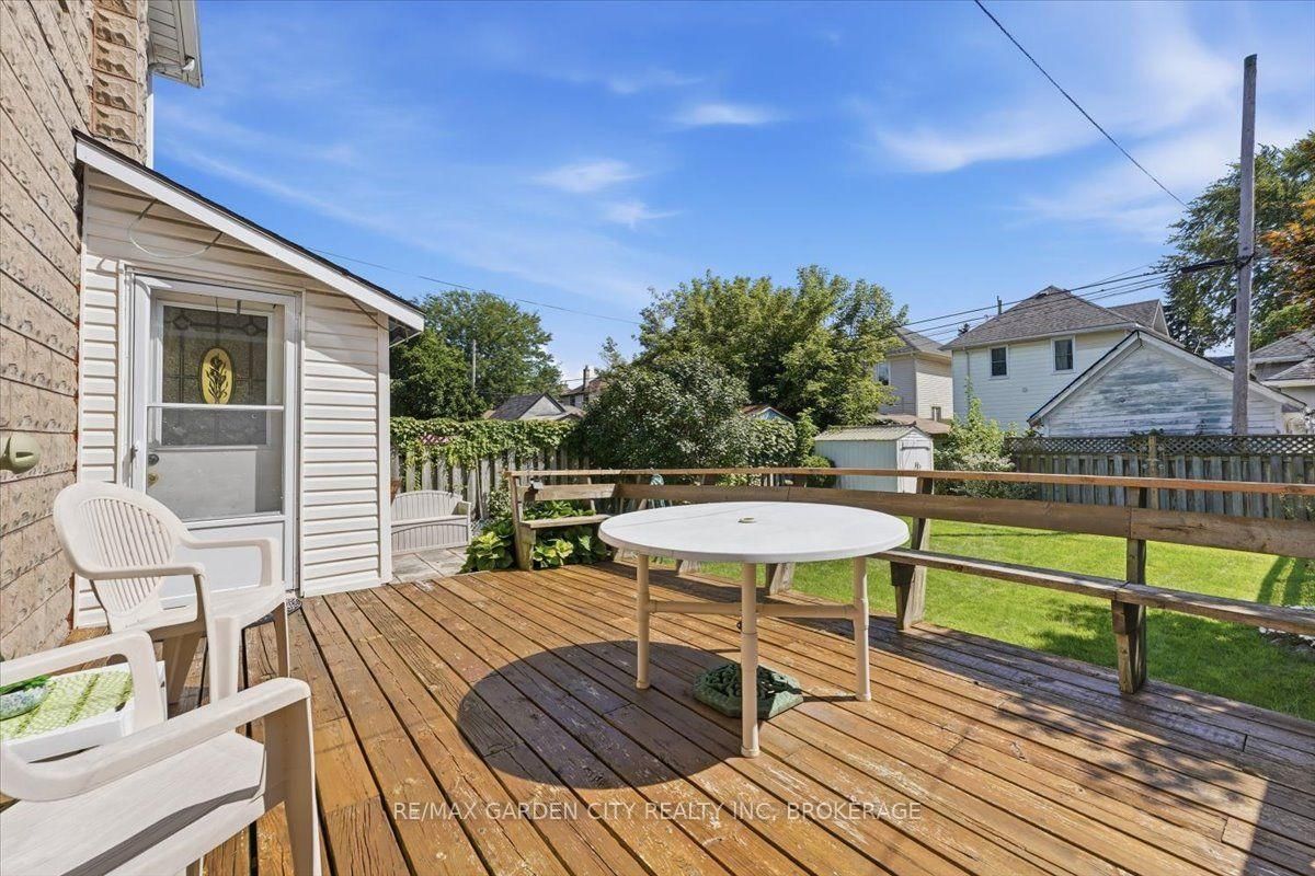 70 Lowell Avenue • St. Catharines, ON photo 26