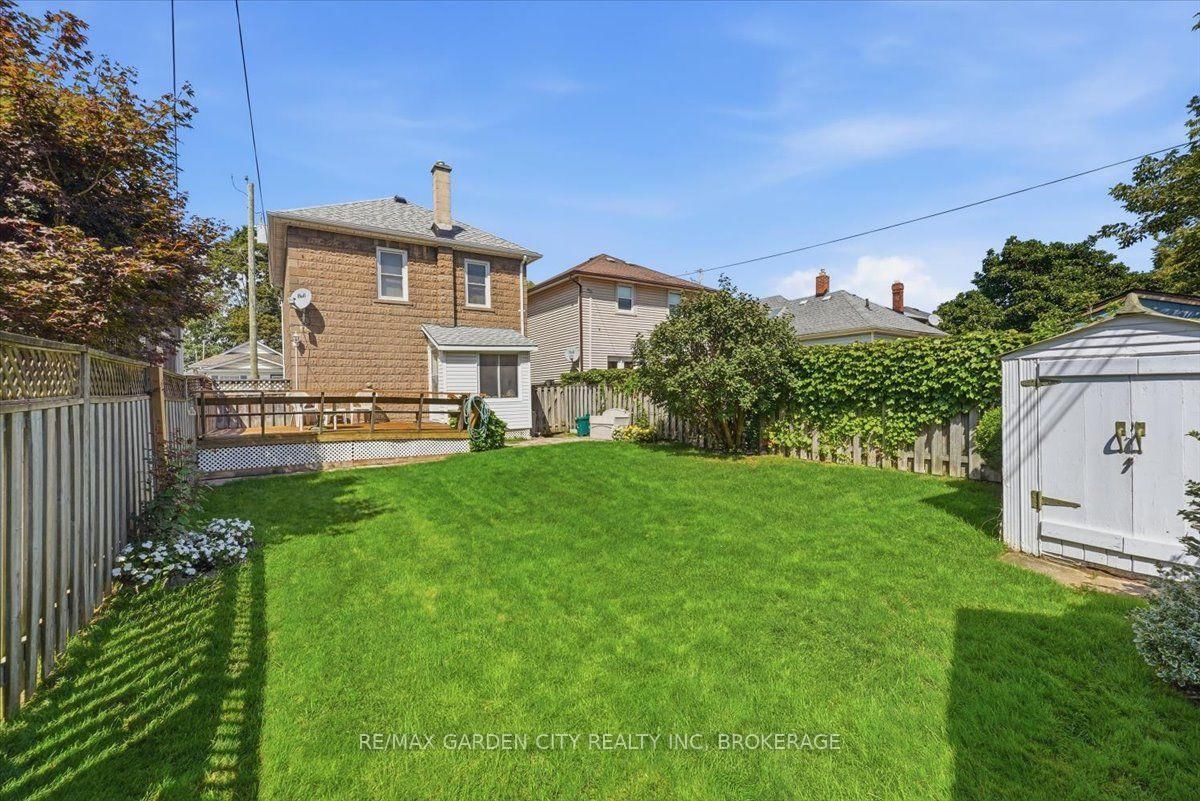 70 Lowell Avenue • St. Catharines, ON photo 31