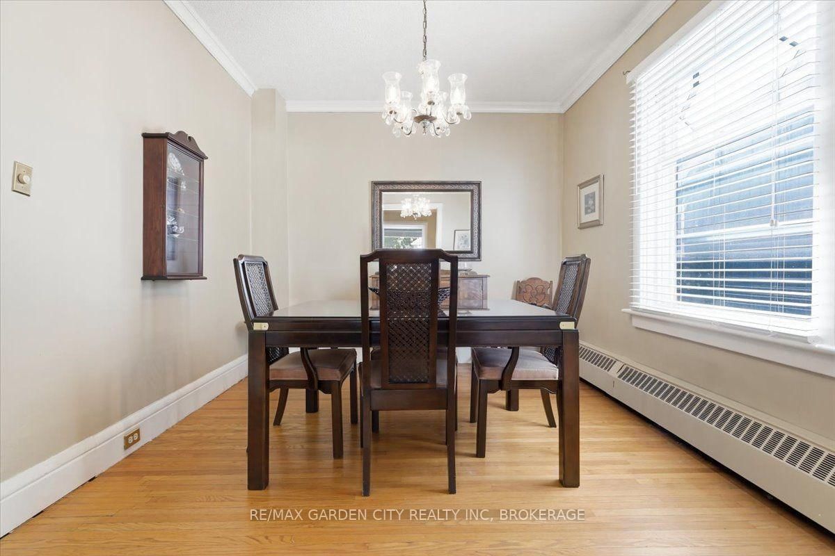 70 Lowell Avenue • St. Catharines, ON photo 9