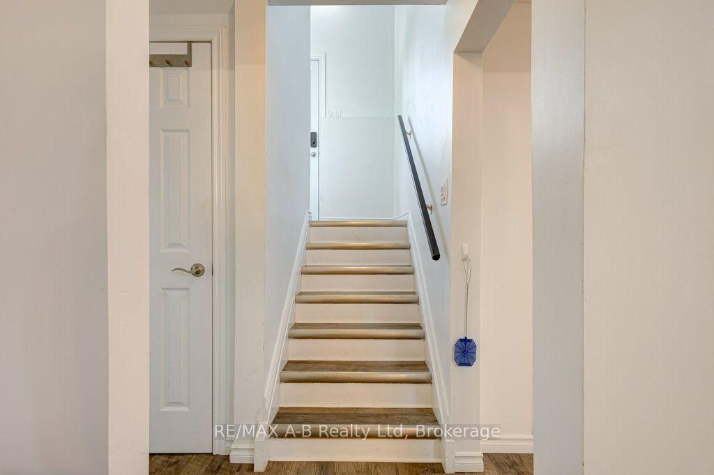 56 Brant Street • Stratford, ON photo 15