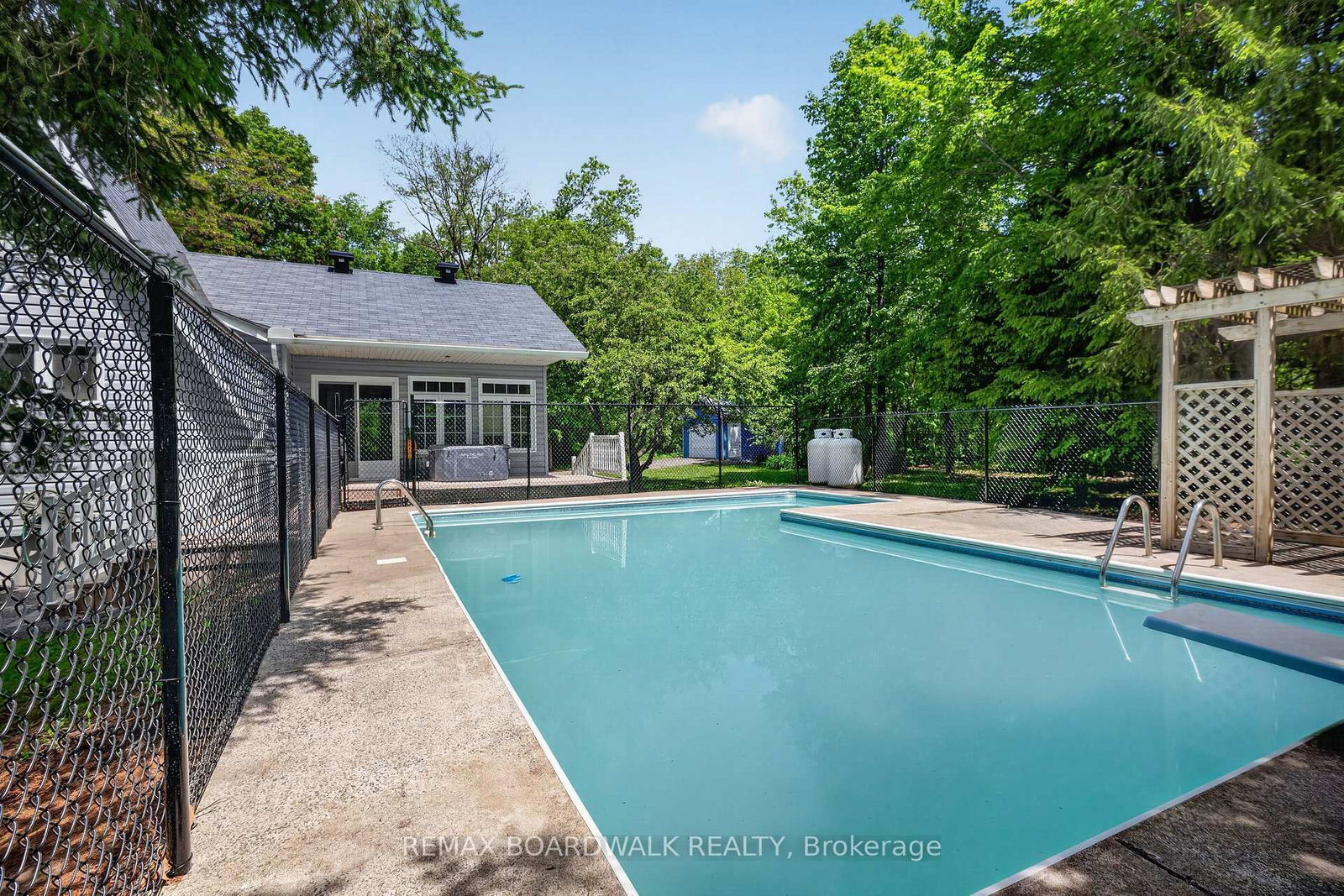 14930 Concession 10-11 Road • North Stormont, ON photo 23