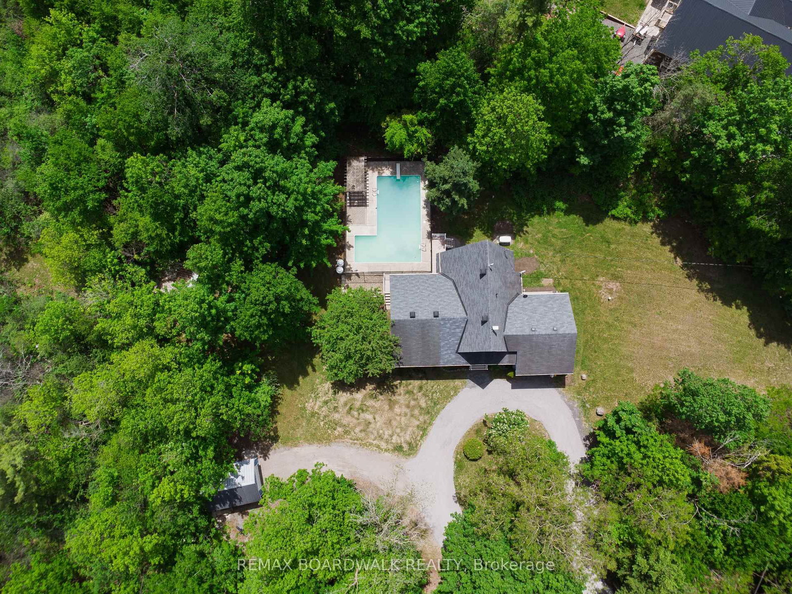 14930 Concession 10-11 Road • North Stormont, ON photo 27