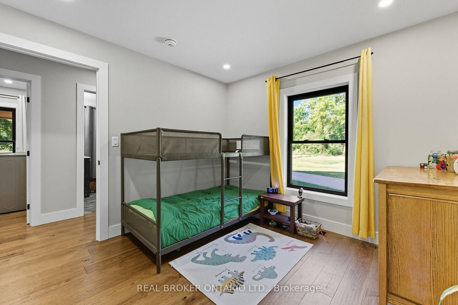 115 Lakeshore Road • Norfolk, ON photo 18