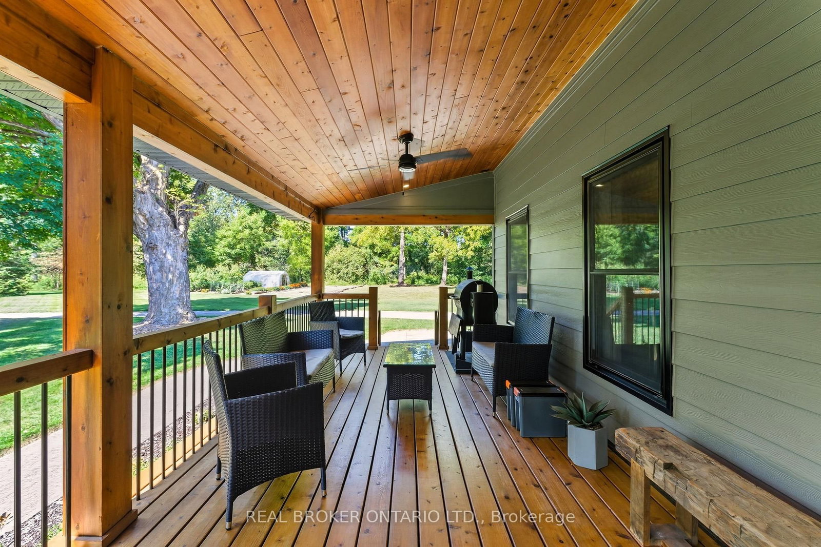 115 Lakeshore Road • Norfolk, ON photo 3