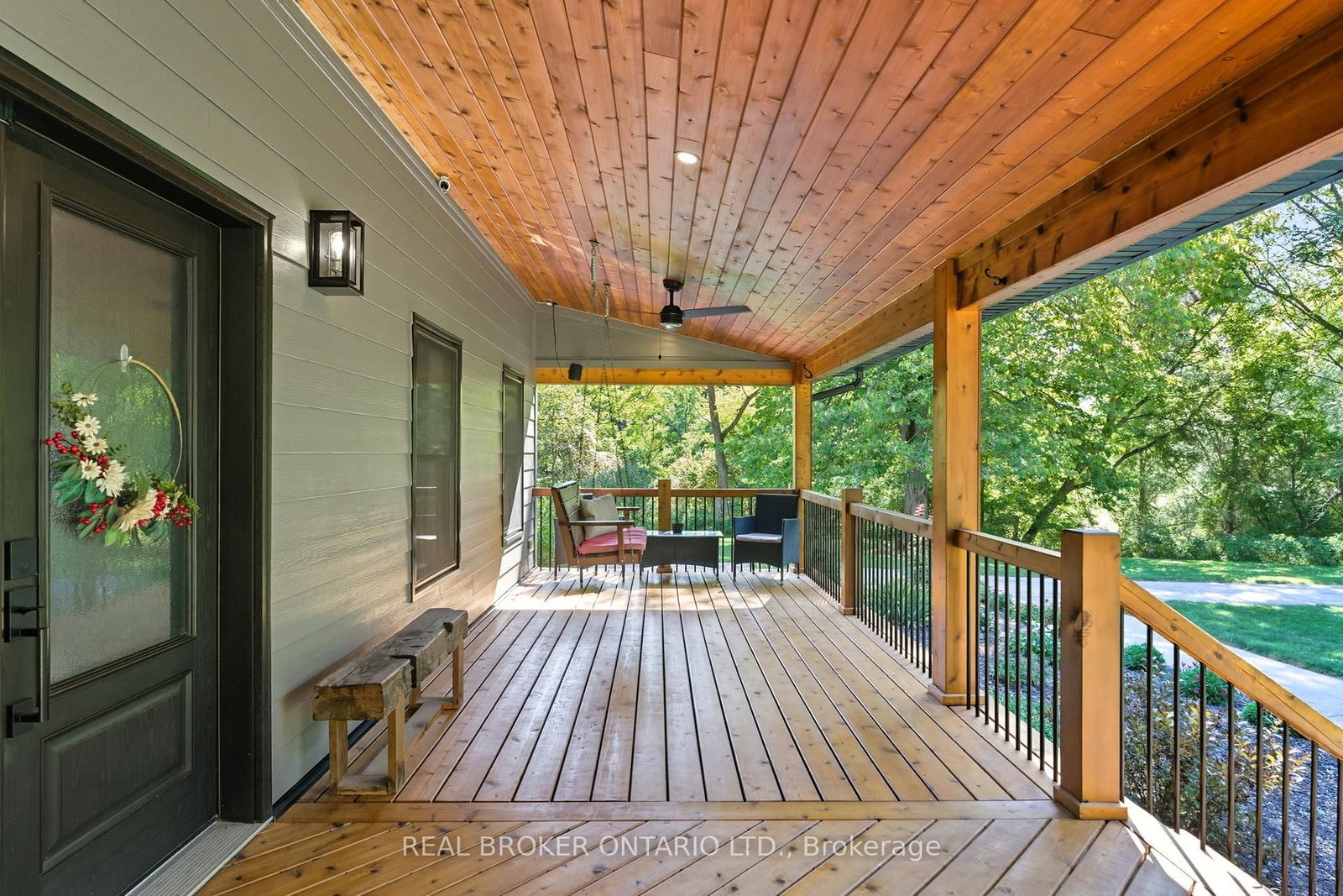 115 Lakeshore Road • Norfolk, ON photo 4