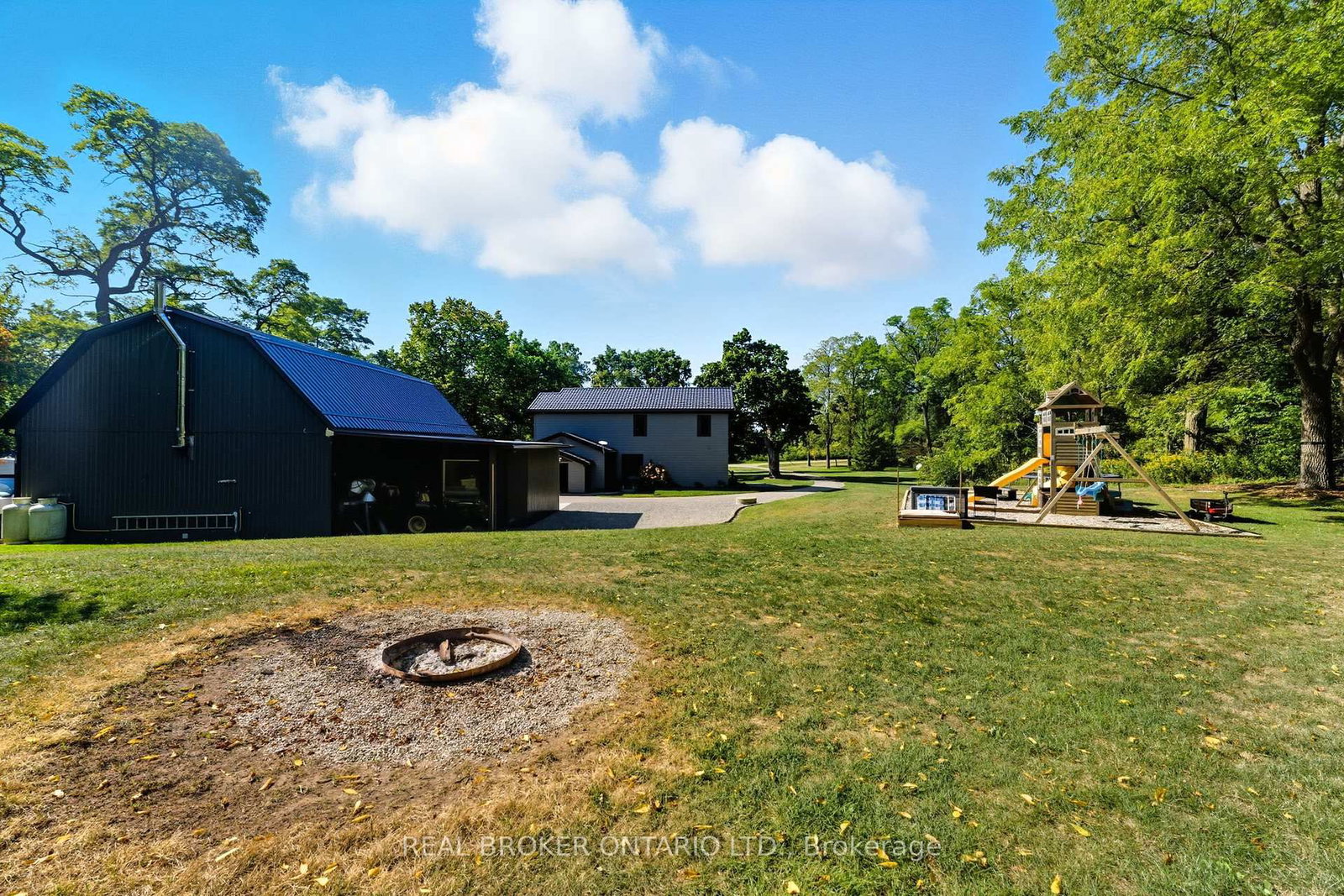 115 Lakeshore Road • Norfolk, ON photo 40
