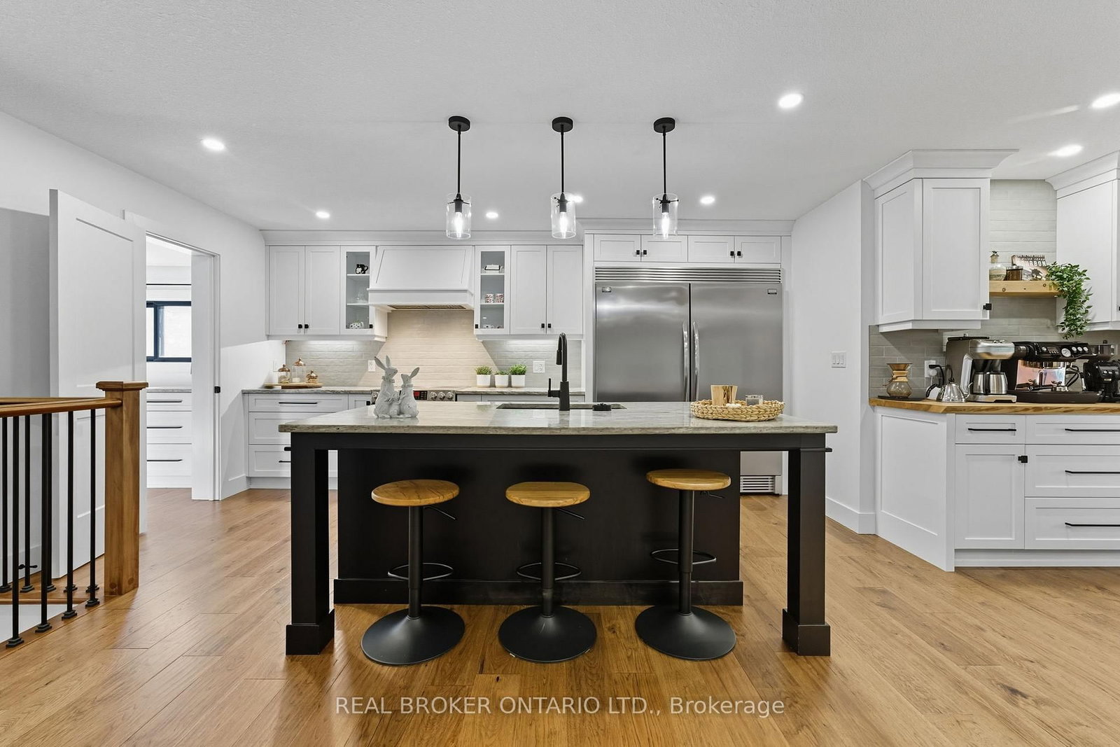 115 Lakeshore Road • Norfolk, ON photo 8