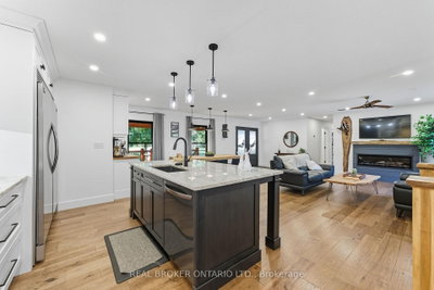 115 Lakeshore Road • Norfolk, ON photo 9