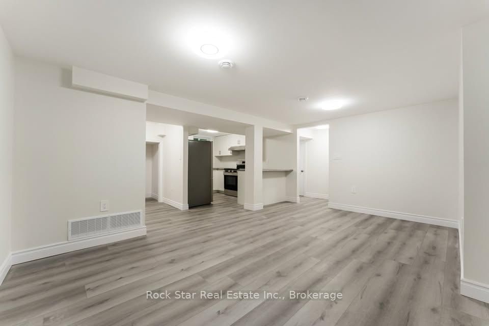 Lower - 10 Cullen Drive, St. Catharines 2