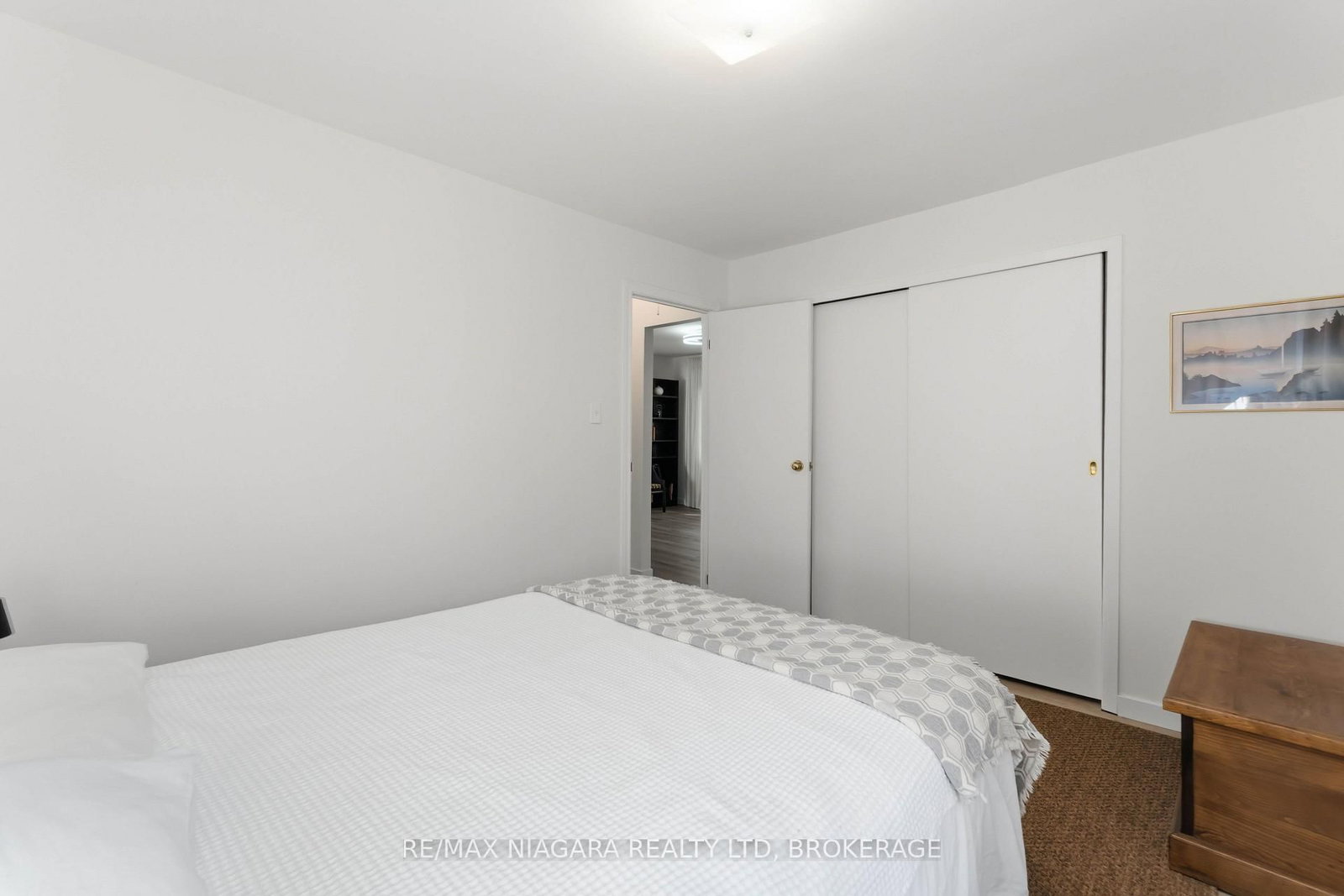 6317 Churchill Street • Niagara Falls, ON photo 11