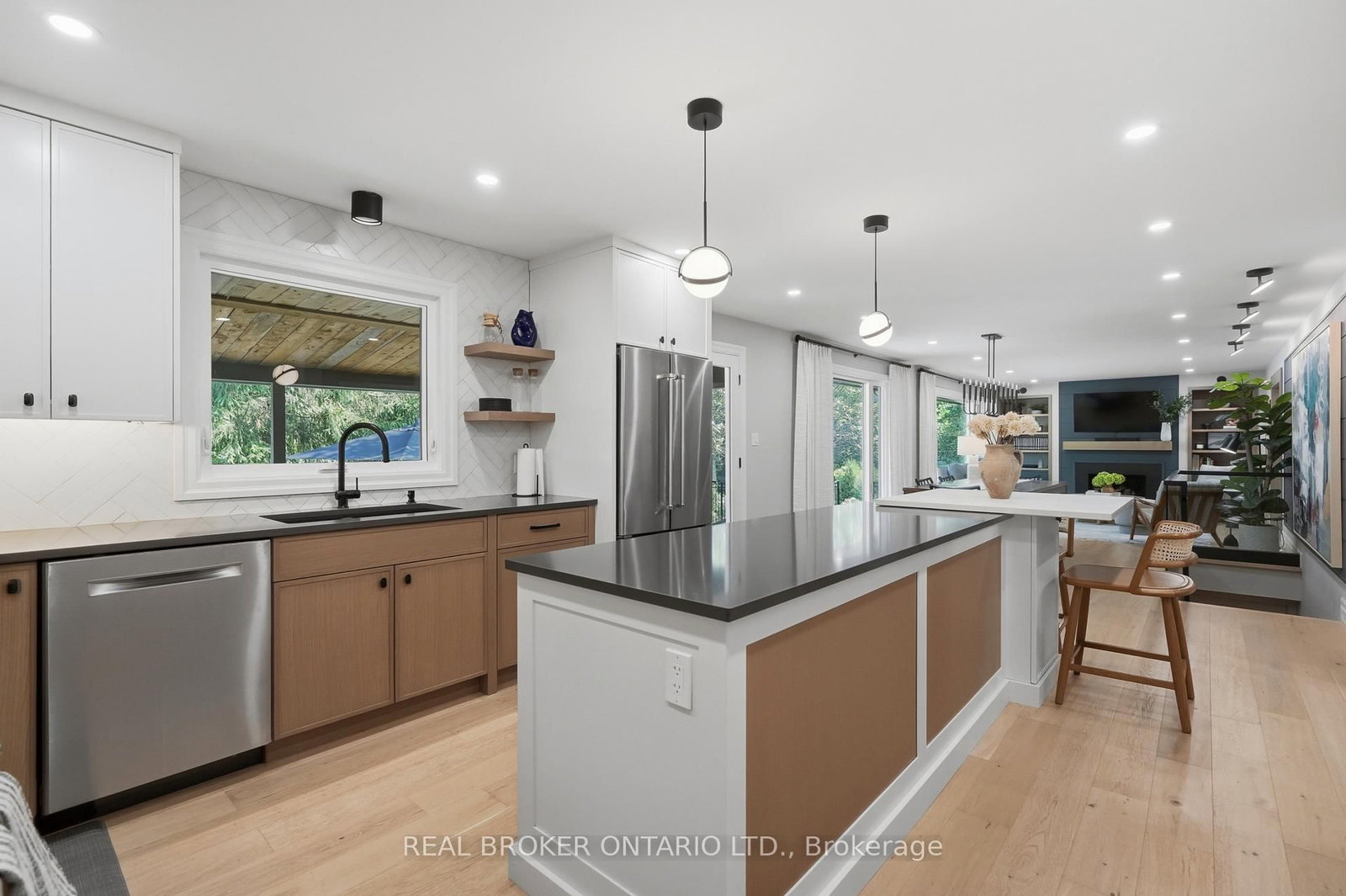 54 Mayfair Avenue • Hamilton, ON photo 19