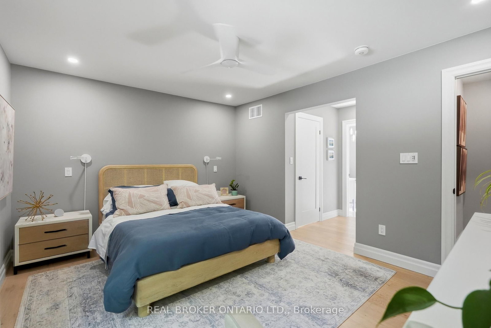 54 Mayfair Avenue • Hamilton, ON photo 21