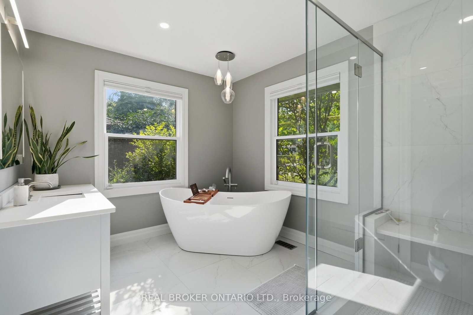54 Mayfair Avenue • Hamilton, ON photo 24