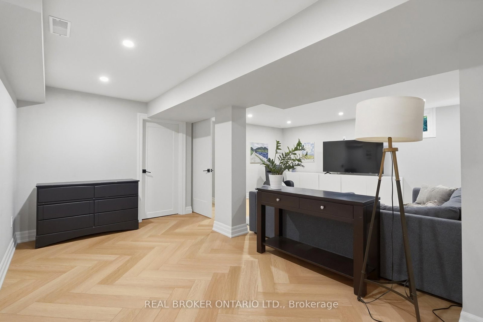 54 Mayfair Avenue • Hamilton, ON photo 33