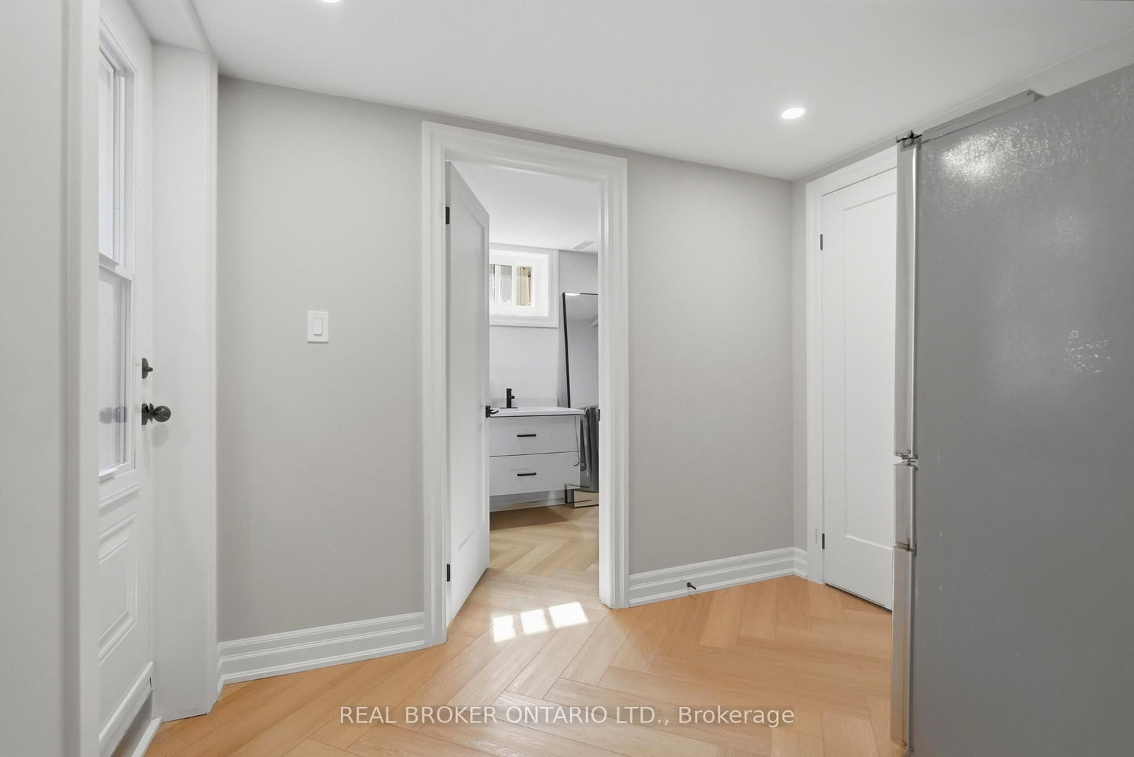 54 Mayfair Avenue • Hamilton, ON photo 38