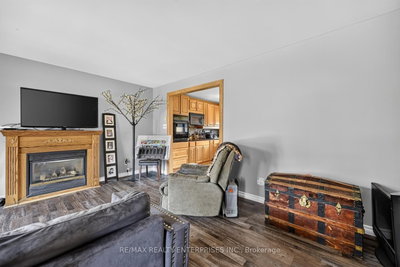 855 Howe Terrace • Prescott, ON photo 3