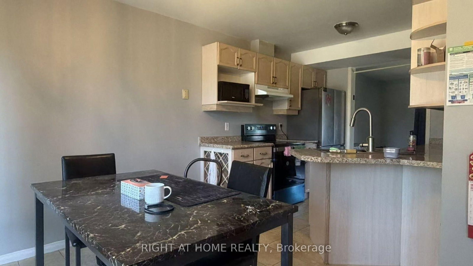 271 Fleming Drive, London East 2