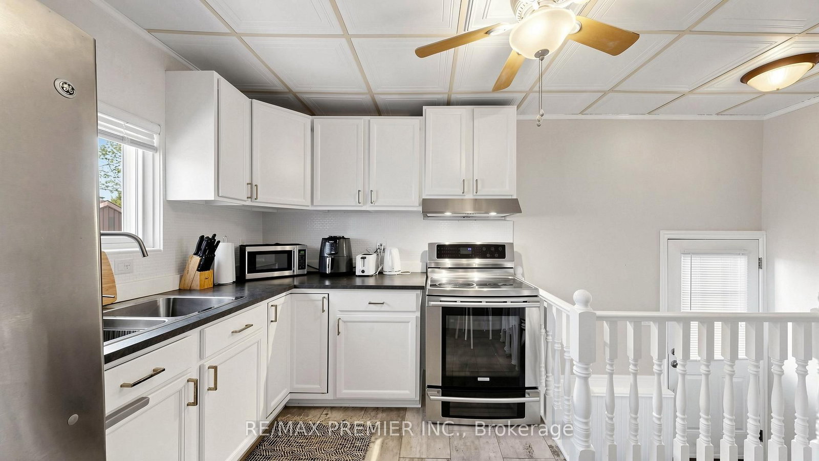 27 Cambridge Avenue • Hamilton, ON photo 11