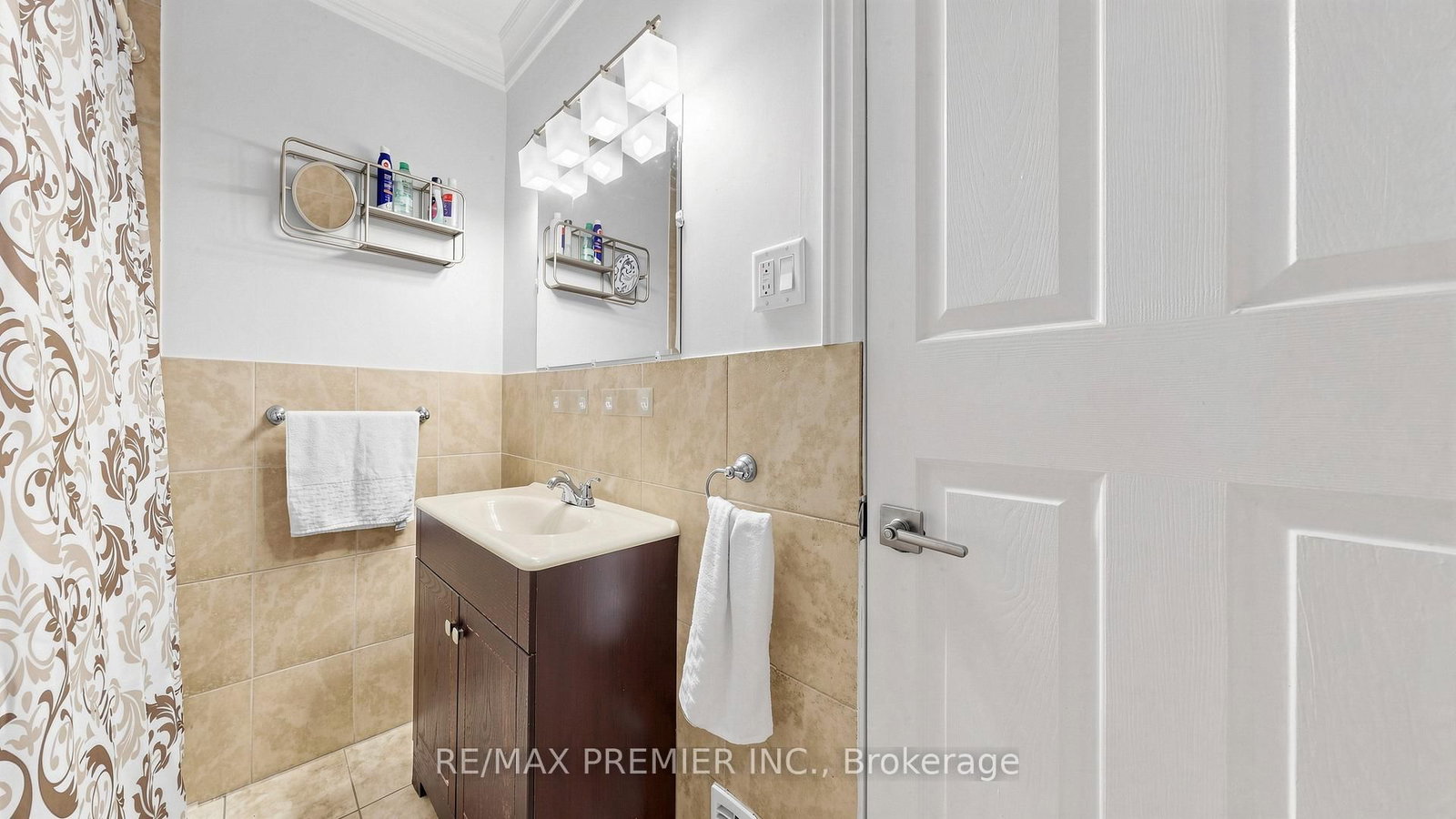 27 Cambridge Avenue • Hamilton, ON photo 17