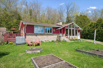 25 Shoreline Drive • Northern Bruce Peninsula, ON photo 2