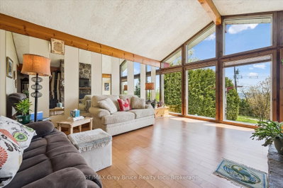 25 Shoreline Drive • Northern Bruce Peninsula, ON photo 5