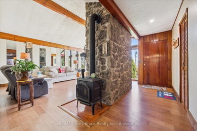 25 Shoreline Drive • Northern Bruce Peninsula, ON photo 6