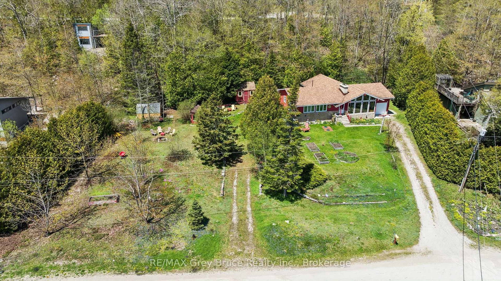 25 Shoreline Drive • Northern Bruce Peninsula, ON photo 8