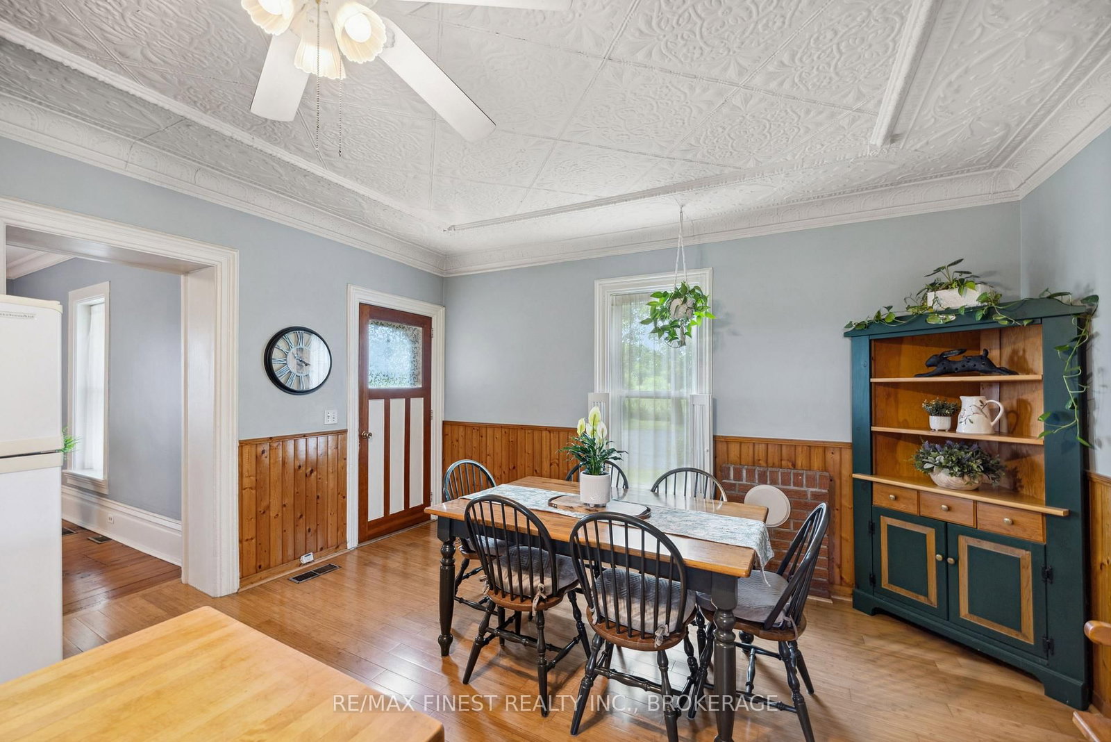 4876 County Road 6 • Yarker, ON photo 11