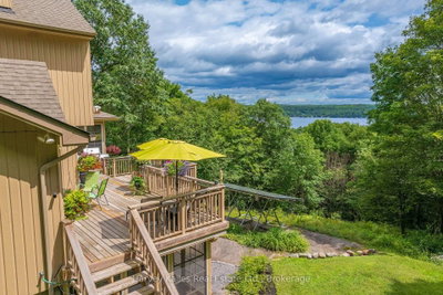 34 Logging Trail • Huntsville, ON photo 3
