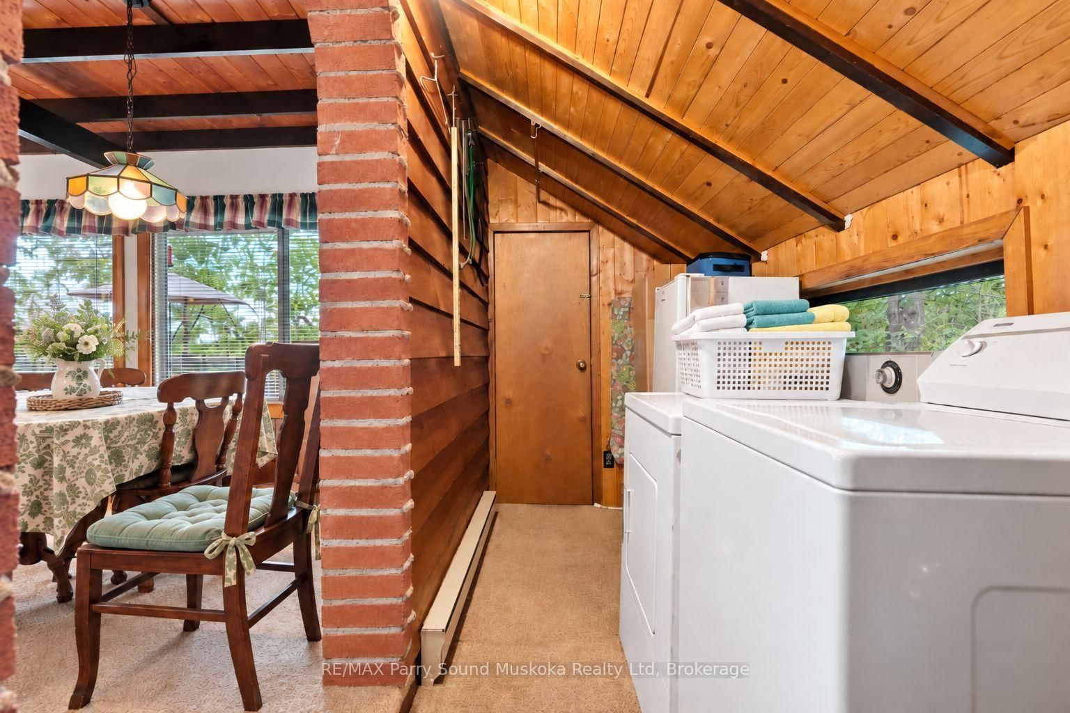 334 Healey Lake • The Archipelago, ON photo 17