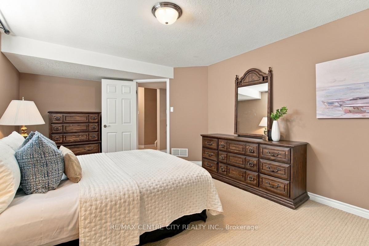 68 Willow Ridge Road • Middlesex Centre, ON photo 27