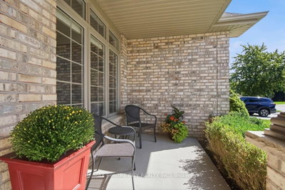 68 Willow Ridge Road • Middlesex Centre, ON photo 4